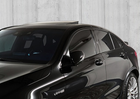 Mercedes-Benz GLC63 30 of 30