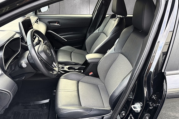 Toyota Corolla Cross 10 of 23