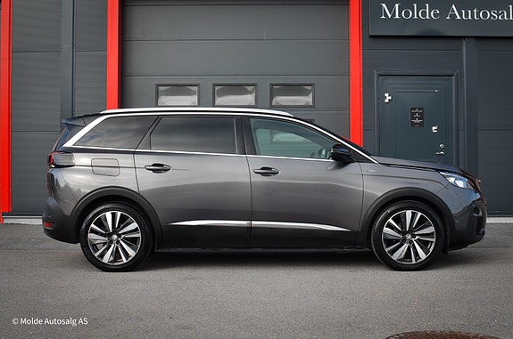 Peugeot 5008 11 of 23