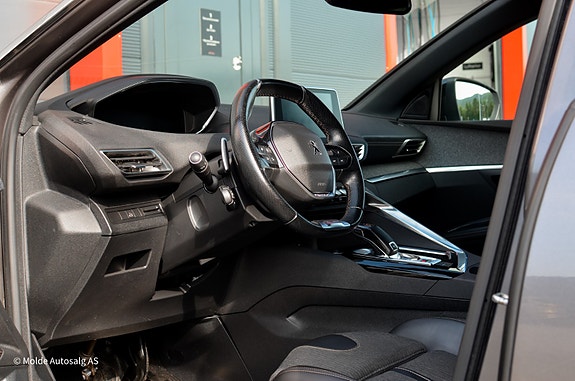 Peugeot 5008 15 of 23