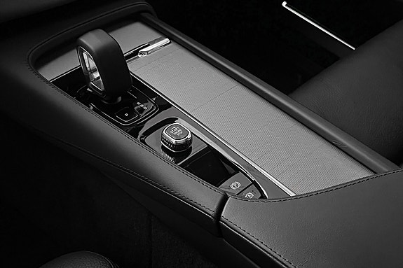 Volvo XC90 17 of 29