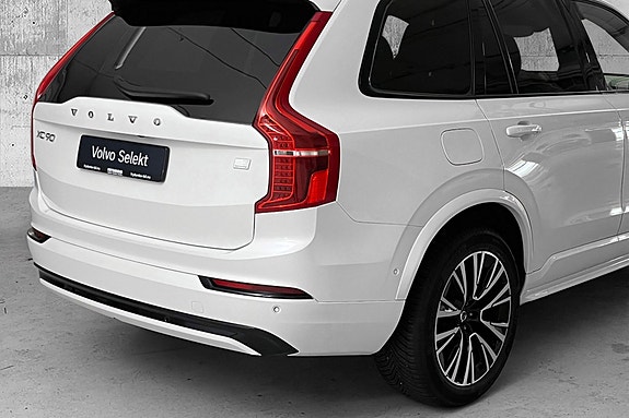 Volvo XC90 6 of 29