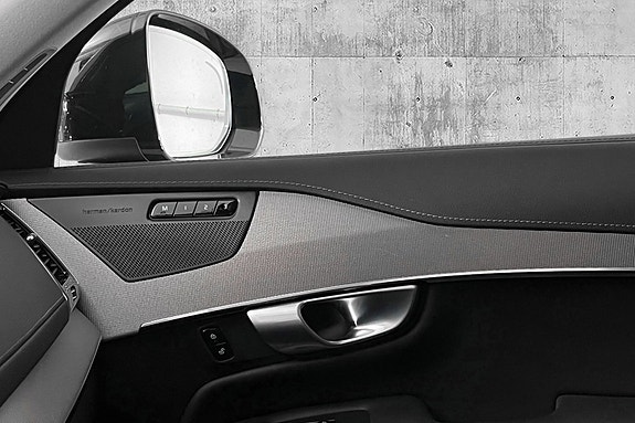 Volvo XC90 20 of 29