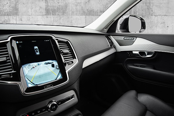Volvo XC90 18 of 30