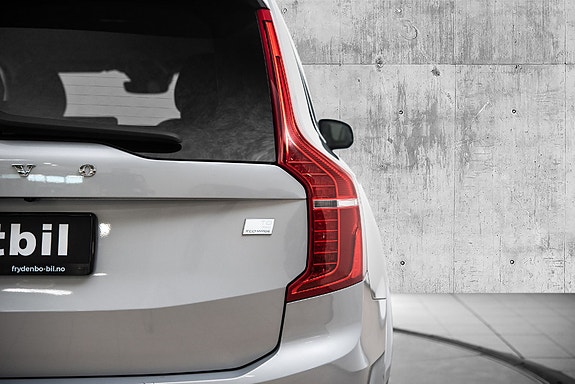 Volvo XC90 8 of 30