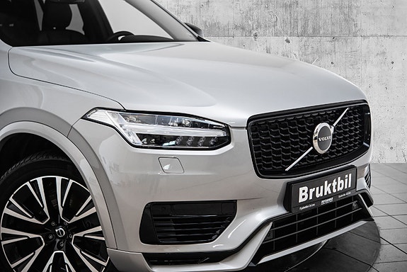 Volvo XC90 3 of 30