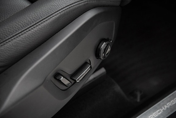 Volvo XC90 24 of 30