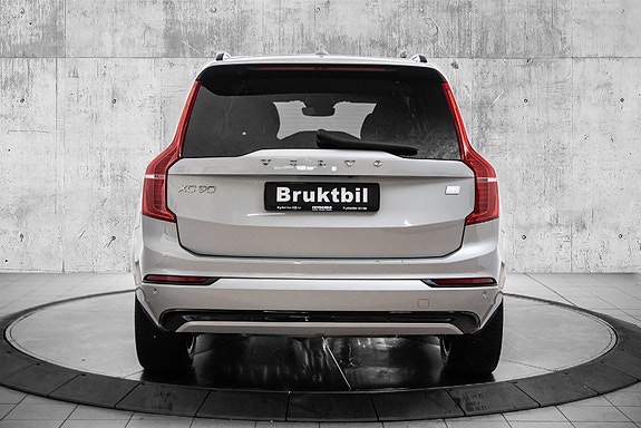 Volvo XC90 9 of 30