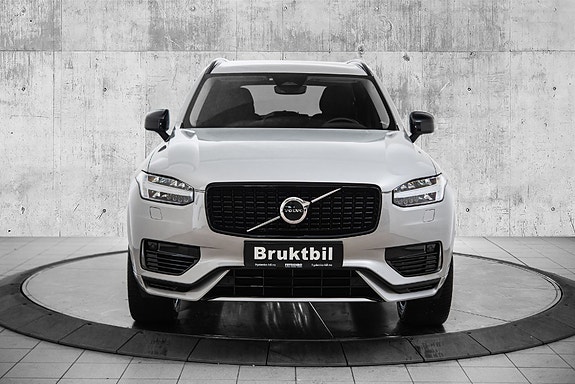 Volvo XC90 5 of 30