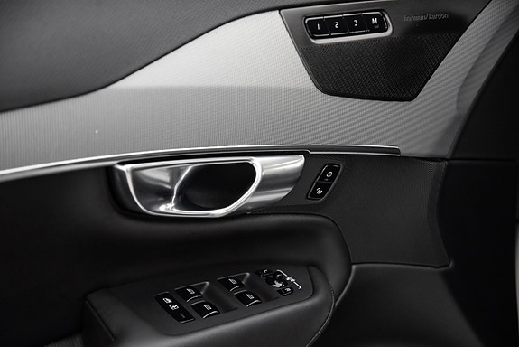 Volvo XC90 21 of 30