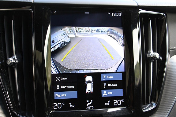 Volvo XC60 26 of 30