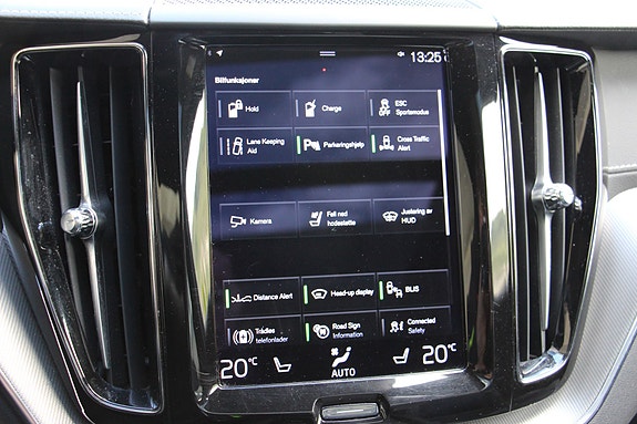 Volvo XC60 24 of 30