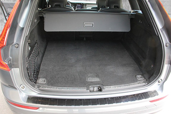 Volvo XC60 17 of 30