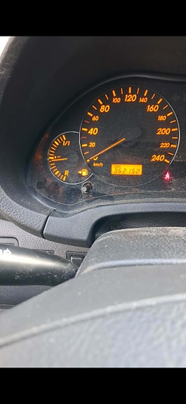 Toyota Avensis 3 of 5