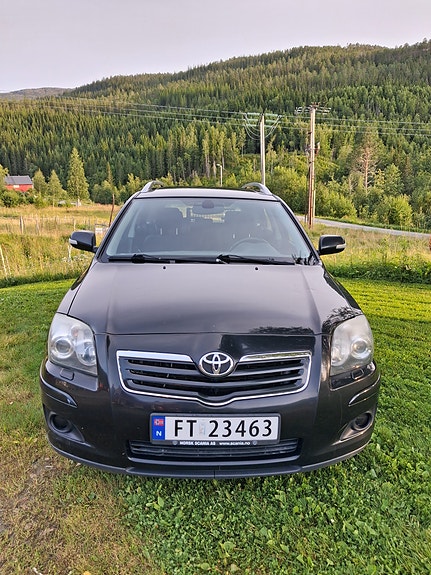Toyota Avensis 5 of 5