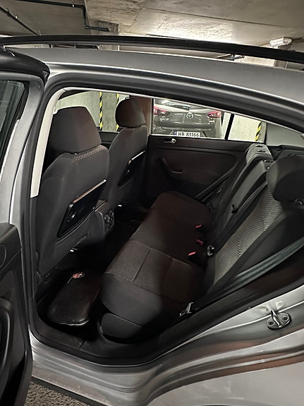 Volkswagen Golf Plus 8 of 14