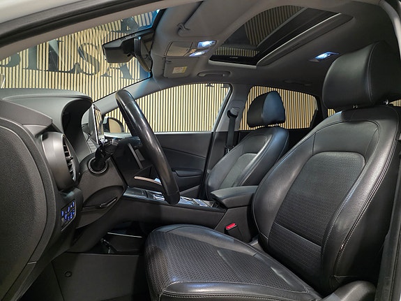 Hyundai Kona 24 of 30