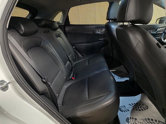 Hyundai Kona 30 of 30