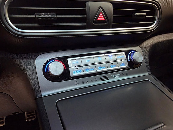 Hyundai Kona 20 of 30