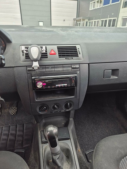 Skoda Fabia 5 of 11
