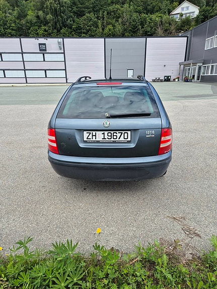 Skoda Fabia 3 of 11