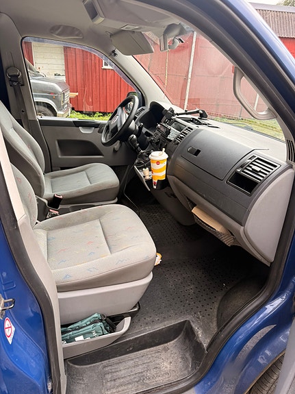 Volkswagen Transporter 8 of 14