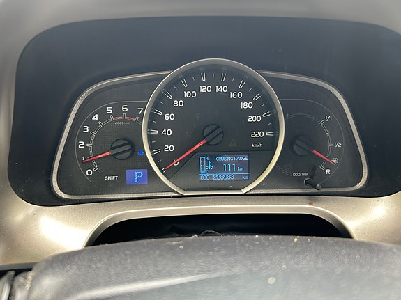 Toyota RAV4 9 of 13