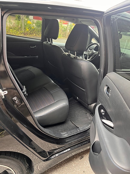 Nissan Leaf 10 of 11