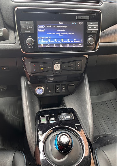 Nissan Leaf 7 of 11