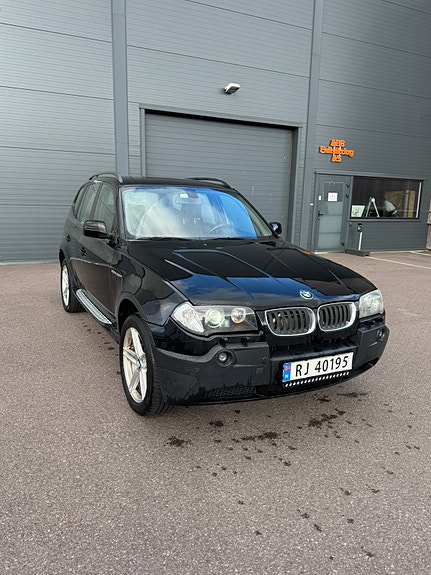 BMW X3 3 of 16