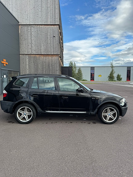 BMW X3 8 of 16