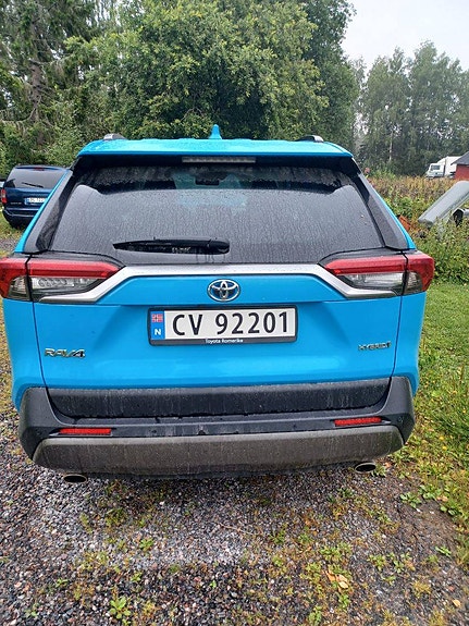 Toyota RAV4 15 of 16