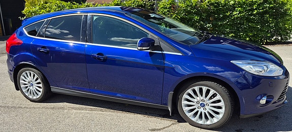 Ford Focus 2 of 16