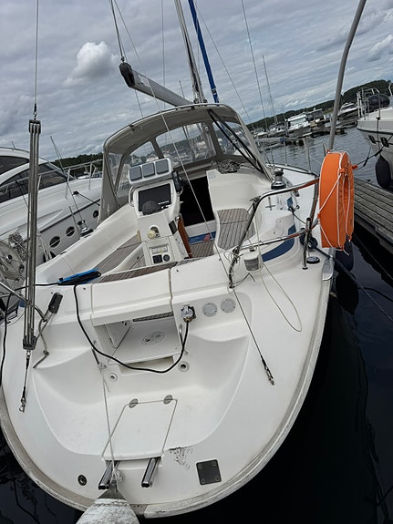 Bavaria 36 AC (3 cab) 3 of 14