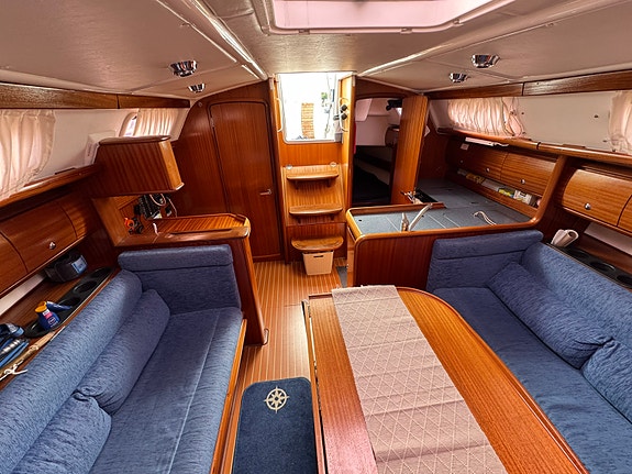 Bavaria 36 AC (3 cab) 13 of 14