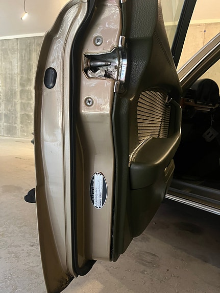 Mercedes-Benz 450 SEL 17 of 28