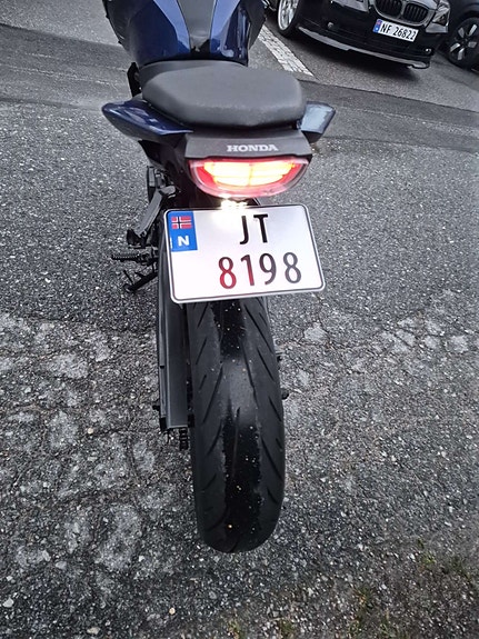 Honda CB 125 R 17 of 30
