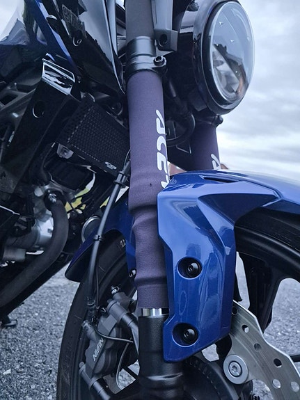 Honda CB 125 R 12 of 30