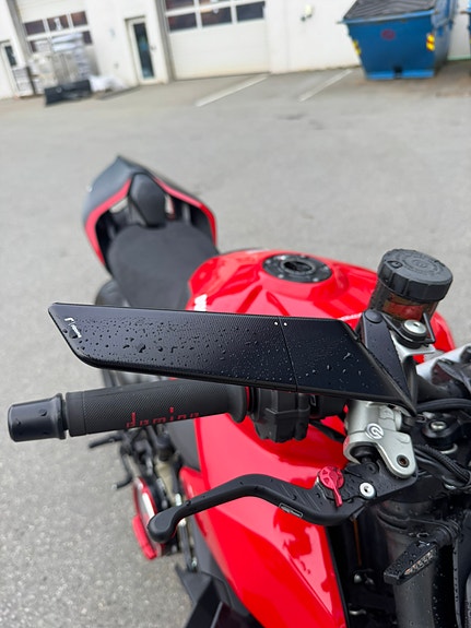 Ducati Streetfighter V4 17 of 22
