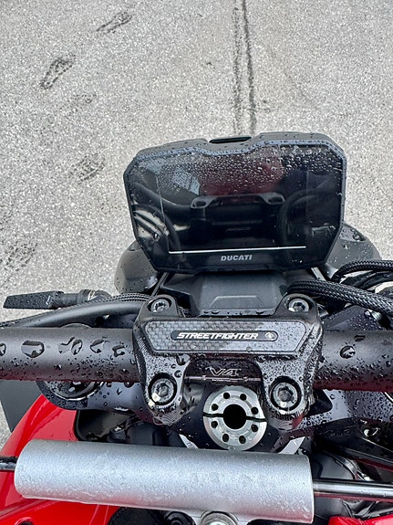 Ducati Streetfighter V4 15 of 22