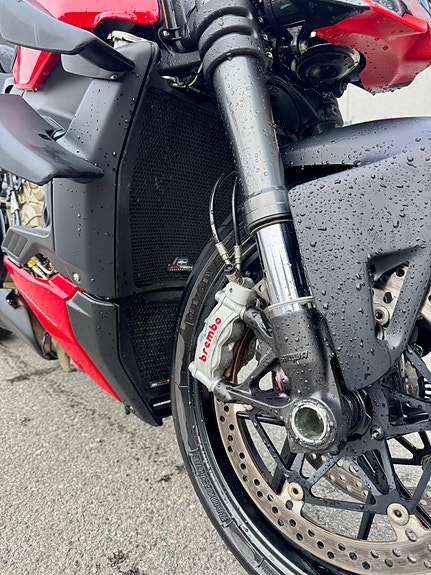 Ducati Streetfighter V4 8 of 22