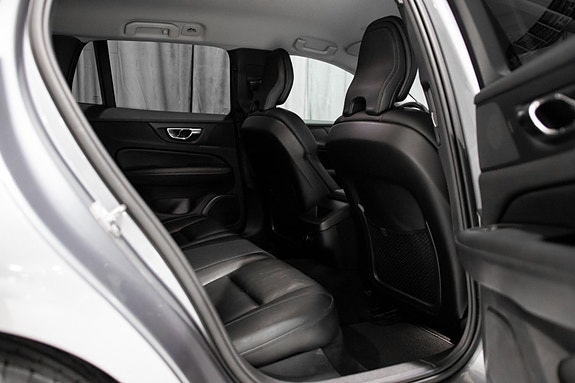 Volvo V60 30 of 30