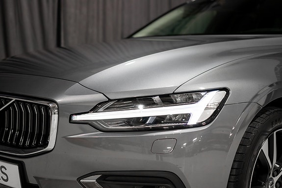Volvo V60 9 of 30