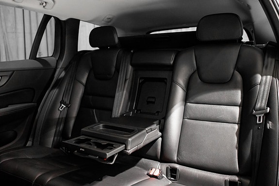 Volvo V60 28 of 30