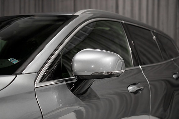 Volvo V60 12 of 30
