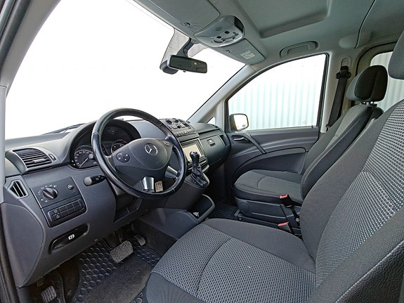 Mercedes-Benz Vito 113 9 of 30
