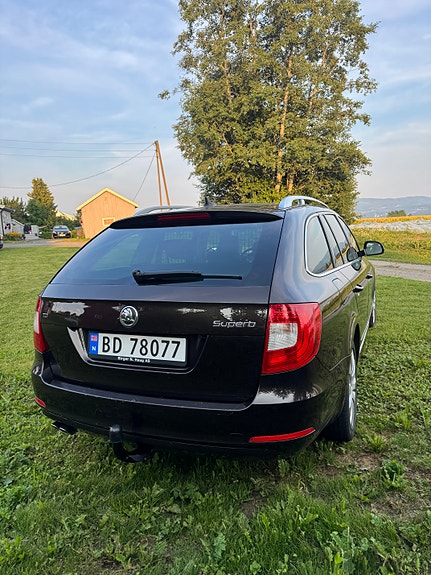 Skoda Superb 8 of 30