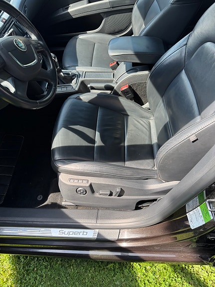 Skoda Superb 24 of 30