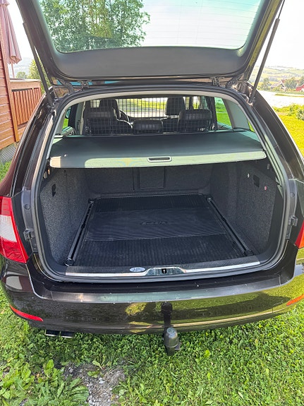 Skoda Superb 18 of 30