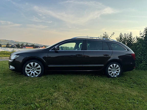 Skoda Superb 6 of 30
